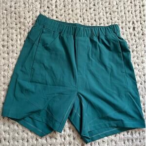 Outdoor voices shorts green size small